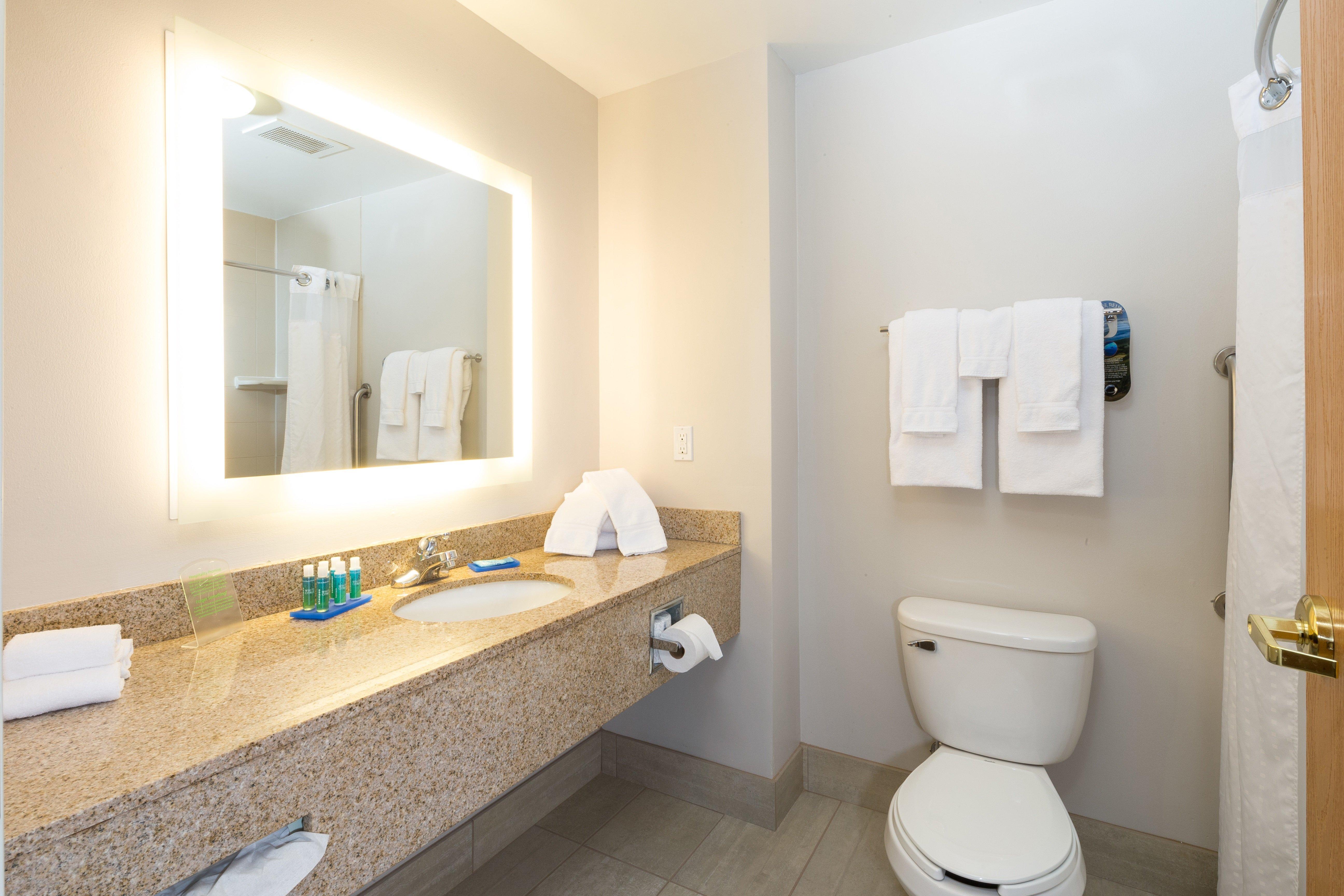 Holiday Inn Express Hotel & Suites Detroit-Utica By Ihg מראה חיצוני תמונה