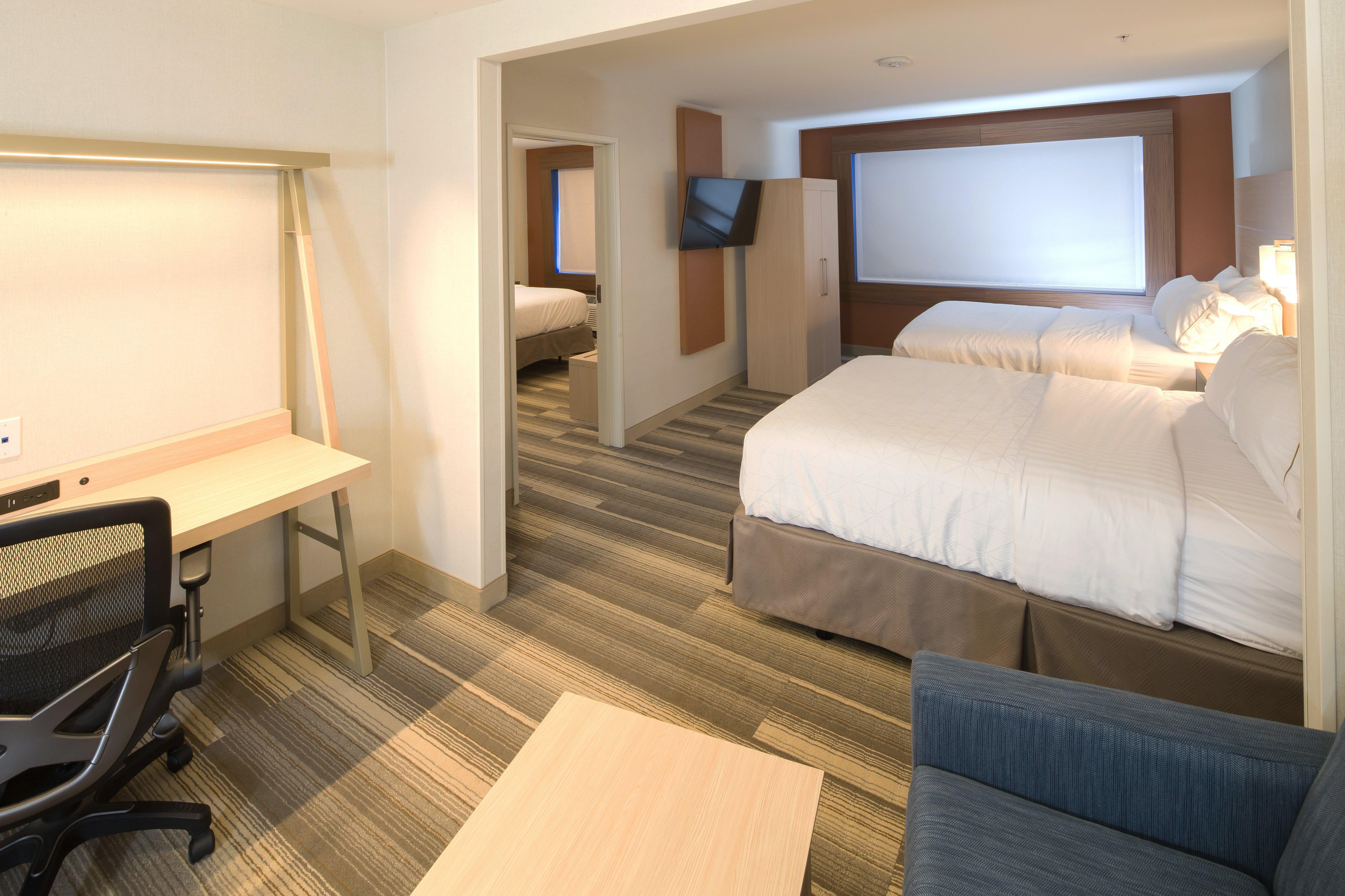 Holiday Inn Express Hotel & Suites Detroit-Utica By Ihg מראה חיצוני תמונה
