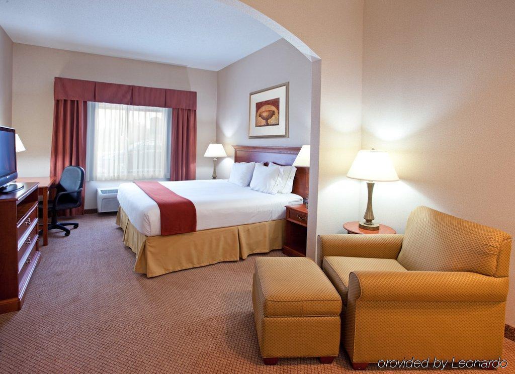 Holiday Inn Express Hotel & Suites Detroit-Utica By Ihg מראה חיצוני תמונה
